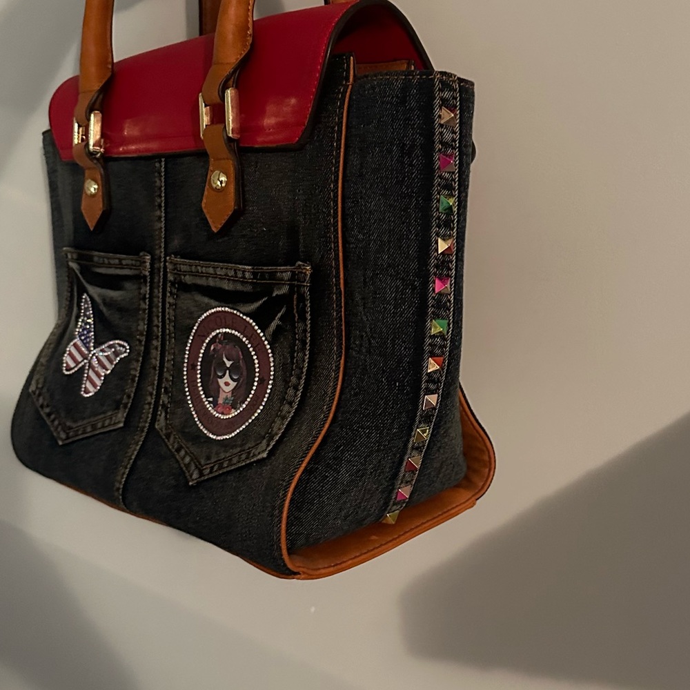cute y2k bedazzled purse